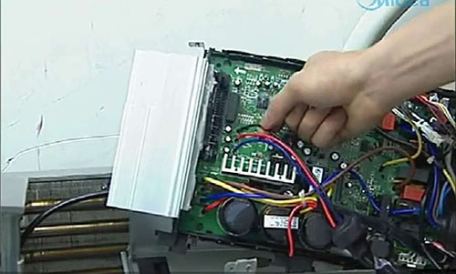 新都美的空调电话是多少